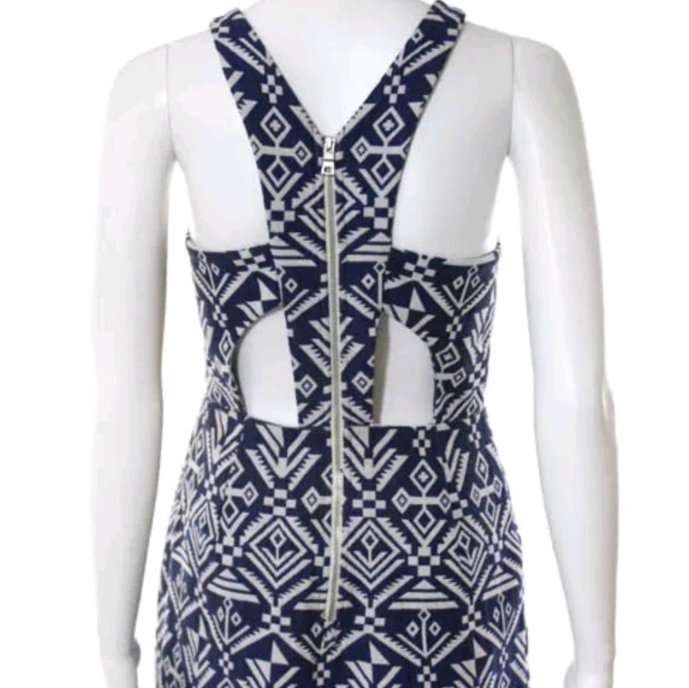 Dolce vita cutout geometric shape sleeveless dress - Picture 1 of 8
